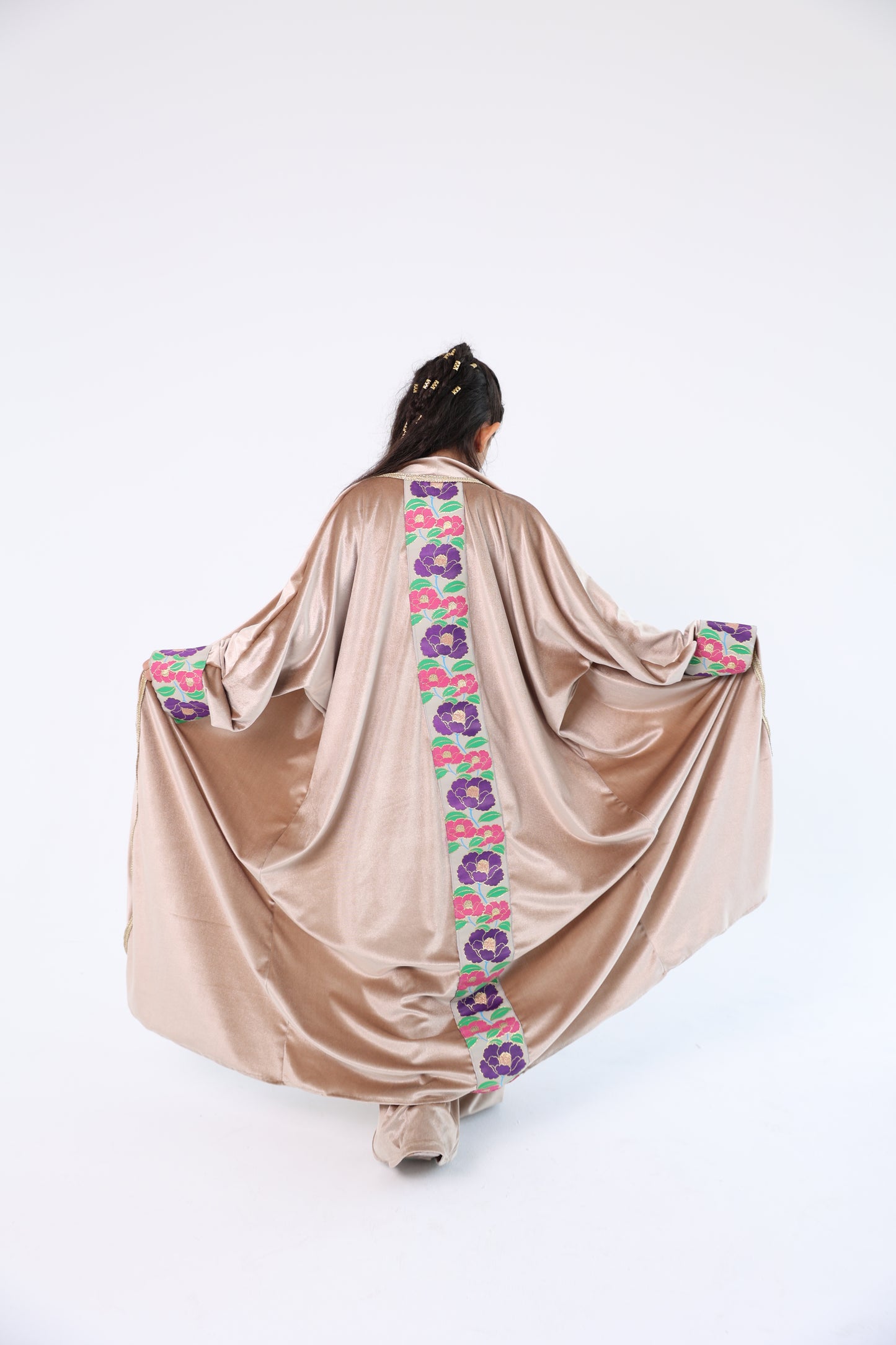 Noor Al-Layl Kaftan